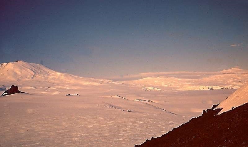 Mt. Erebus, Mt. Discovery